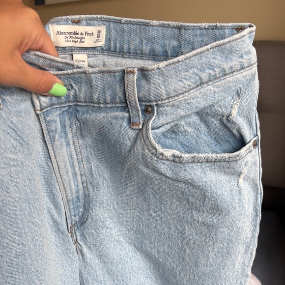 Abercrombie & Fitch 'The 90's Straight Ultra High Rise' Size 10 Long - Picture 6 of 8